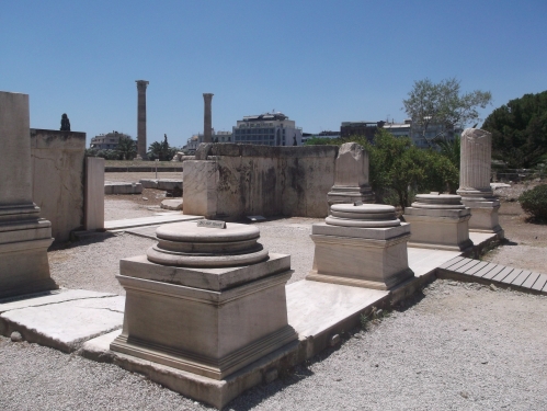 Vestigii situate la nord de Templul lui Zeus Olimpianul, situl Olympion, Atena